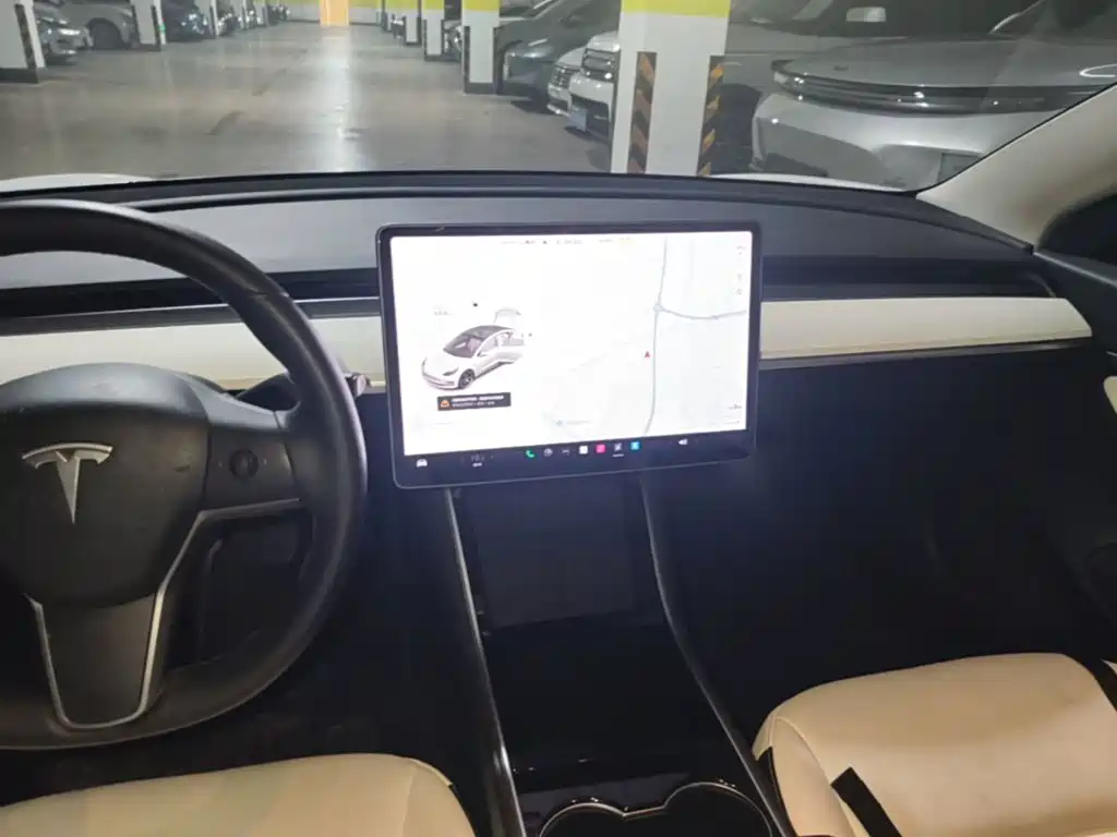 Tesla Model 3 — миниатюра 13