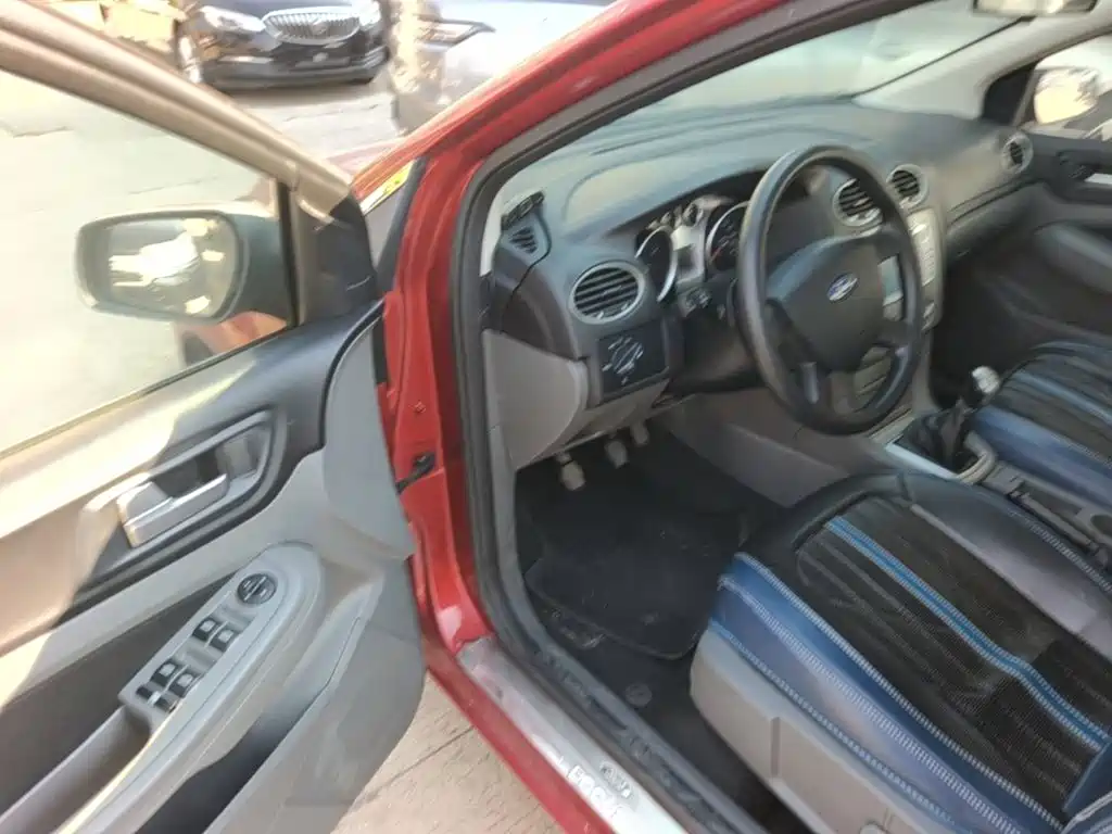 Ford Focus — миниатюра 16