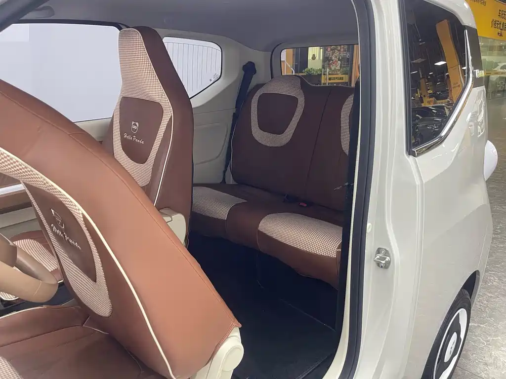 Wuling MINIEV — миниатюра 12
