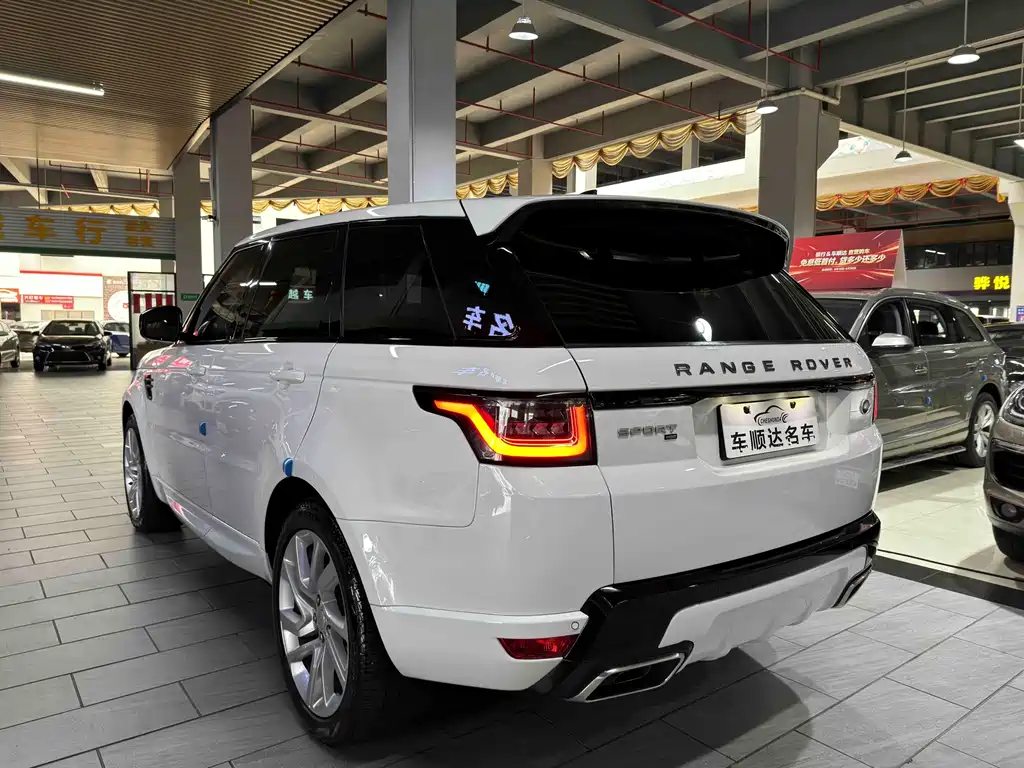 Land Rover Range Rover Sport 2020 3.0 L6 HSE DYNAMIC