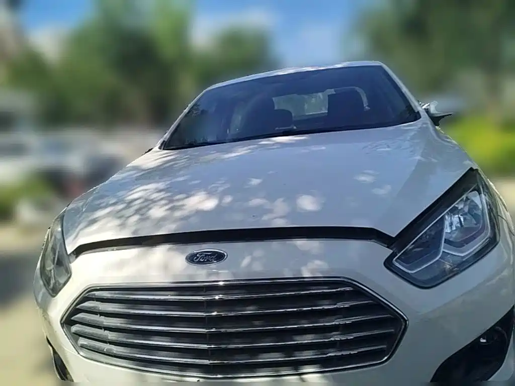 Ford Escort — миниатюра 5
