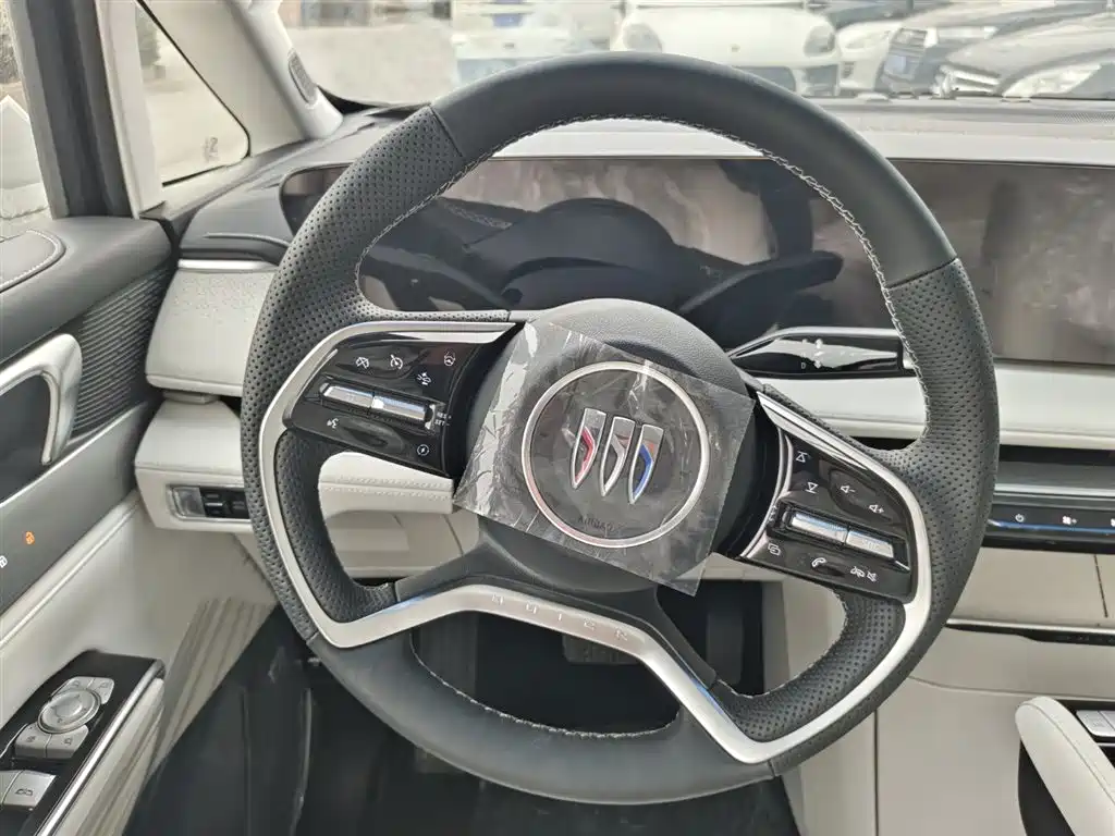 BUICK GL8 NEW ENERGY