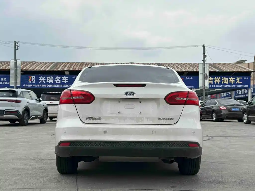 Ford Focus — миниатюра 6