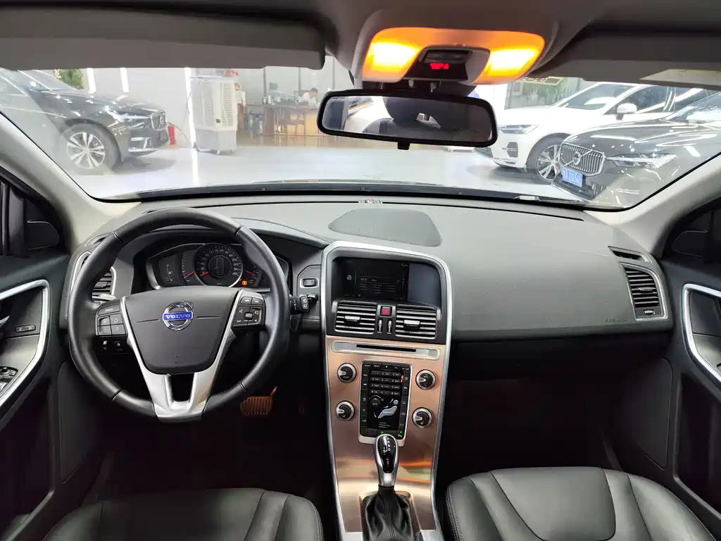Volvo XC60 — миниатюра 3