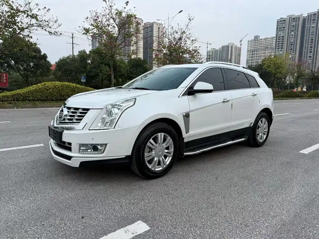 CADILLAC SRX