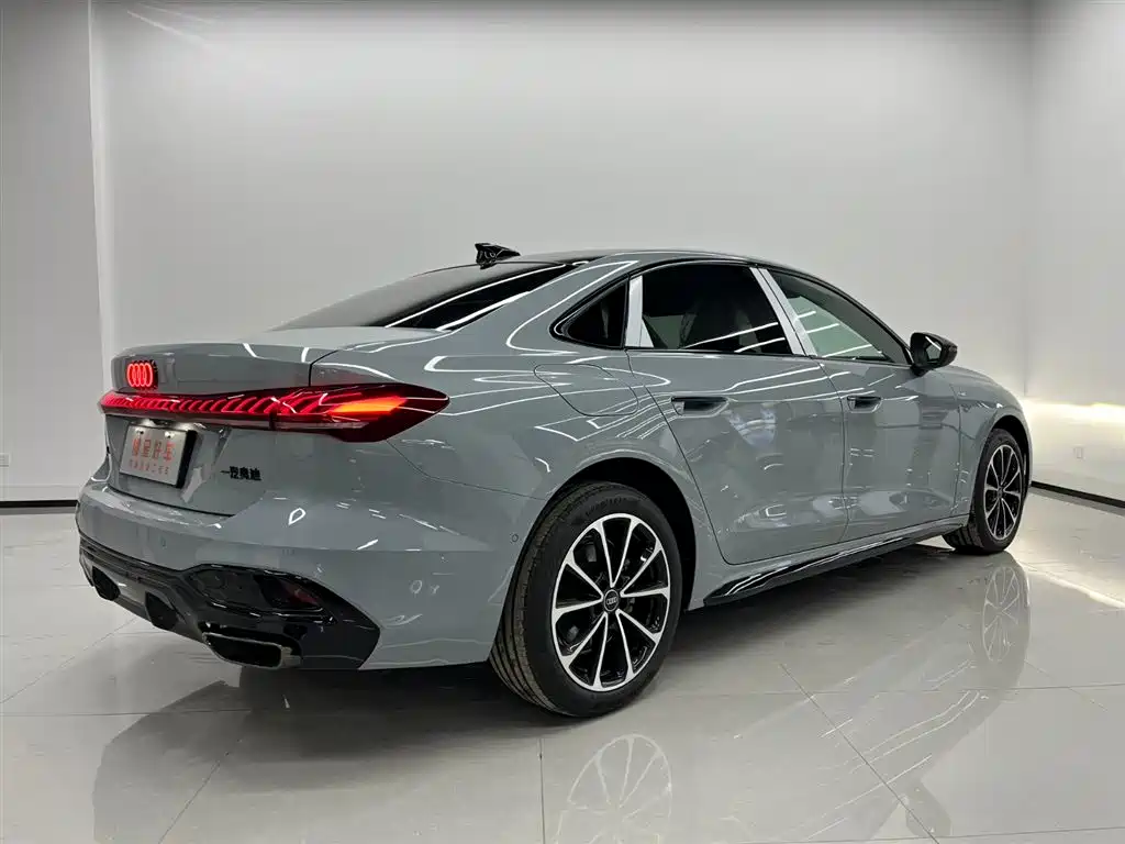Audi A5L — миниатюра 4
