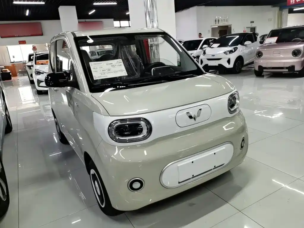 Wuling MINIEV — миниатюра 4