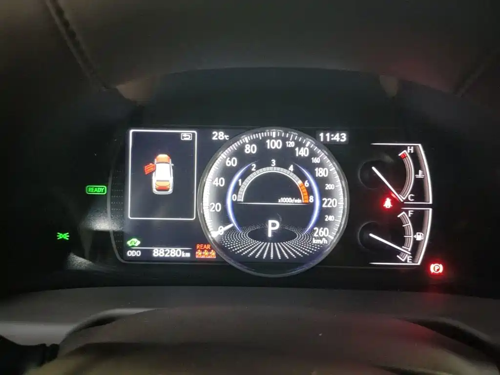 Lexus ES — миниатюра 12