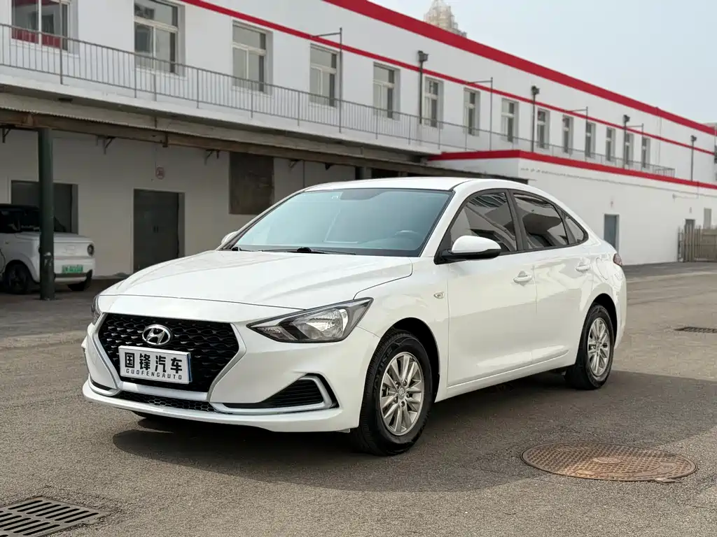 Hyundai Elantra 2022