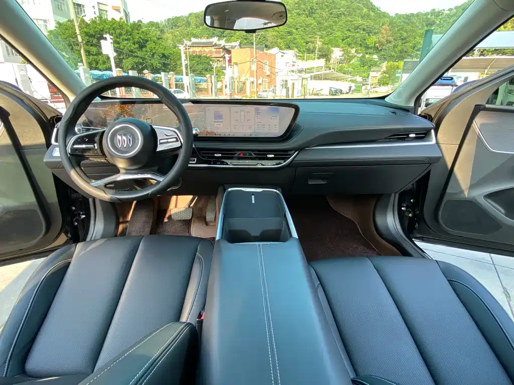 Buick LaCrosse — миниатюра 15