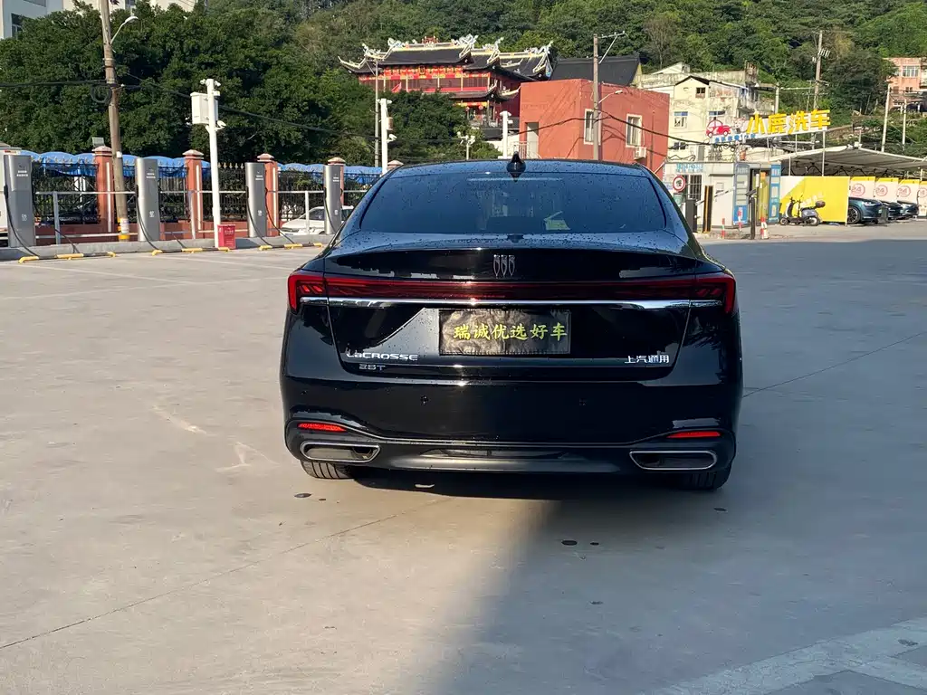 Buick LaCrosse — миниатюра 5