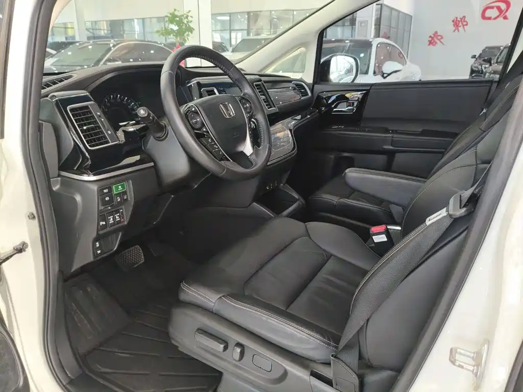 Honda Elysion — миниатюра 9