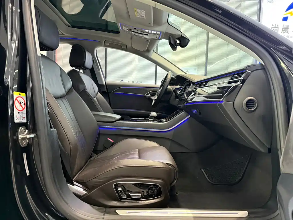 Audi A8 — миниатюра 8