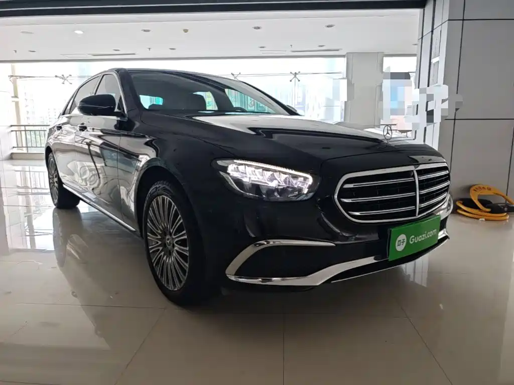 Mercedes-Benz E-Class — миниатюра 4
