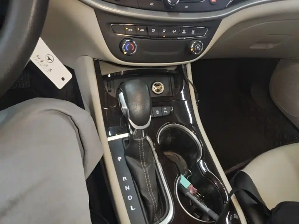 Buick Verano — миниатюра 14