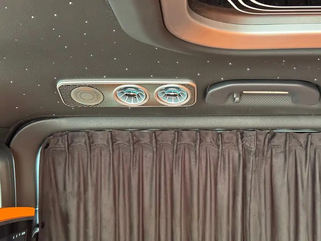 Mercedes-Benz Vito — миниатюра 13