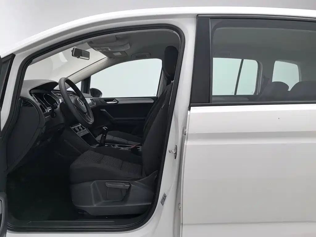 Volkswagen Touran — миниатюра 10