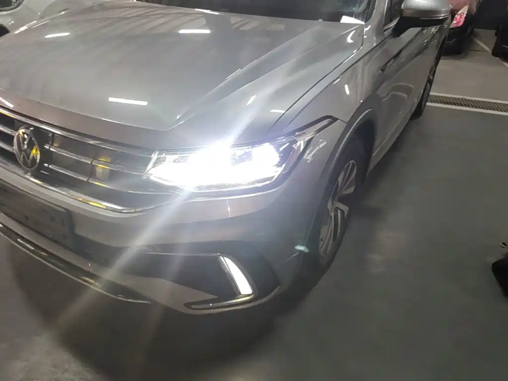 Volkswagen Tiguan L PHEV — миниатюра 24