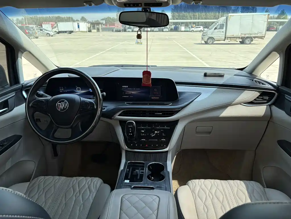Buick GL8 — миниатюра 18