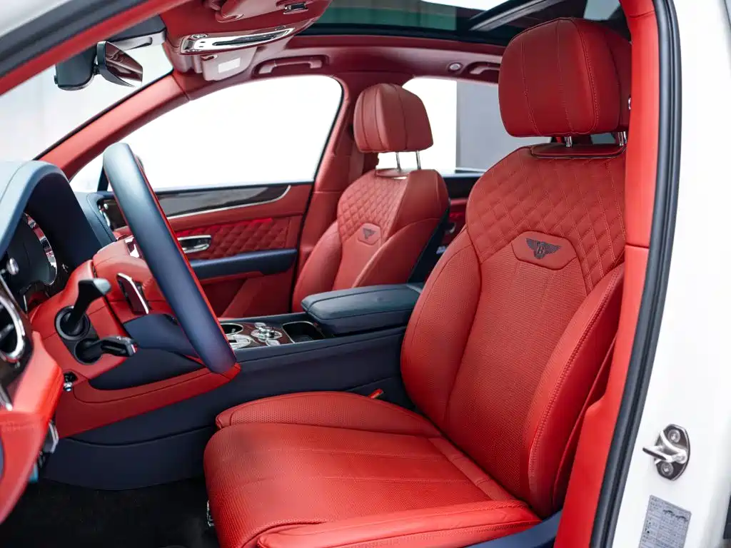 Bentley Bentayga — миниатюра 8
