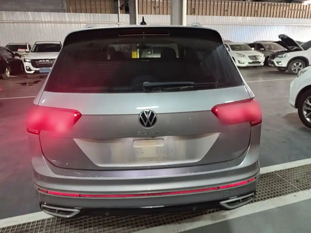 Volkswagen Tiguan L PHEV — миниатюра 6