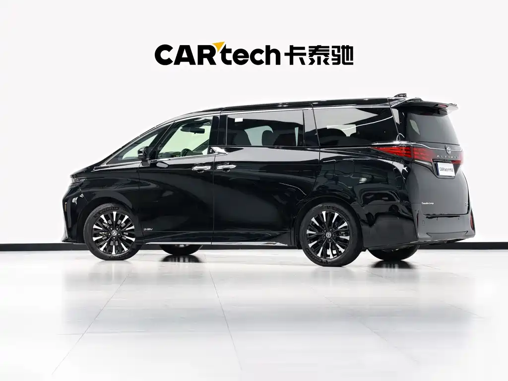 Toyota Alphard — миниатюра 22