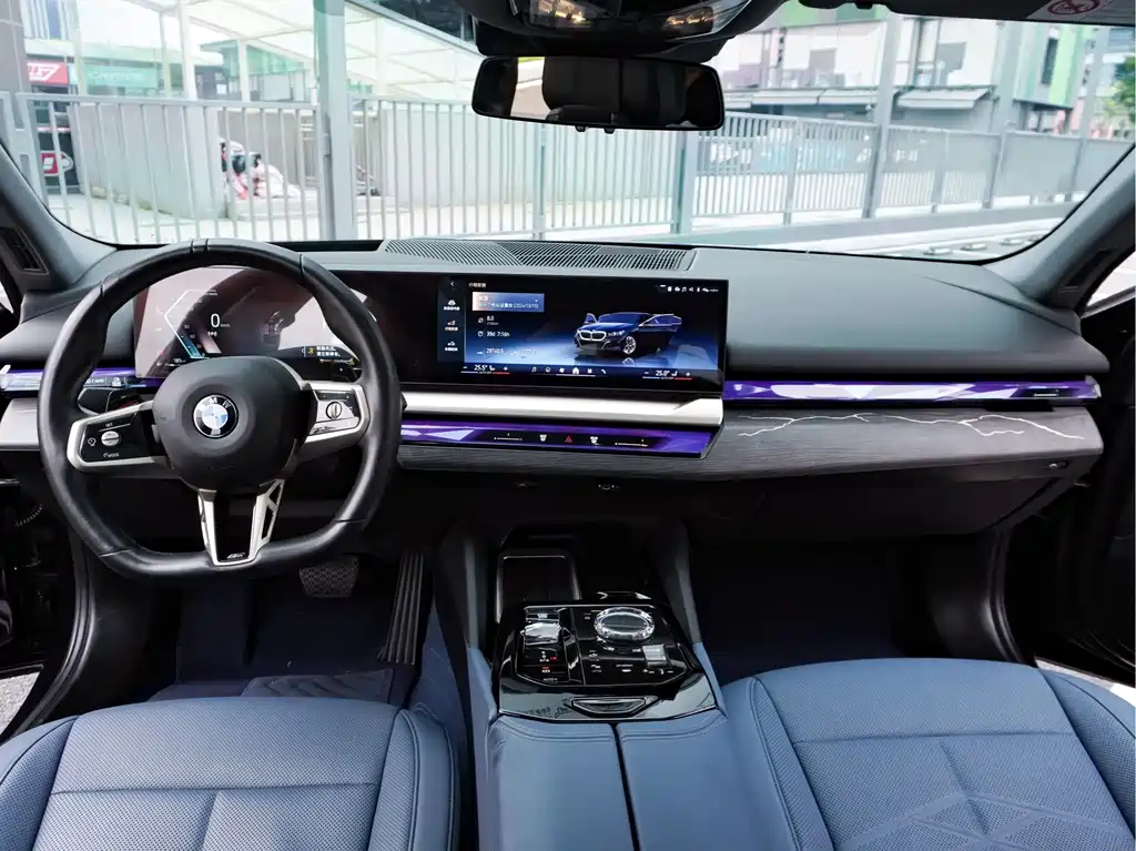 BMW 5 Series — миниатюра 22