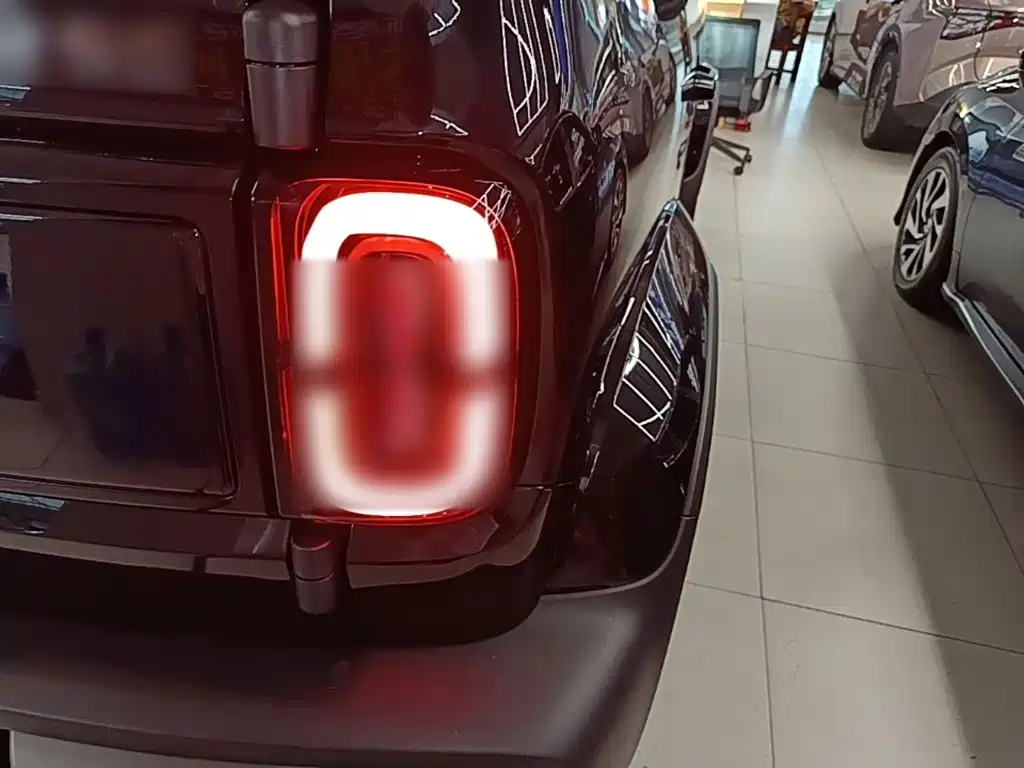 Baojun Yueye — миниатюра 8
