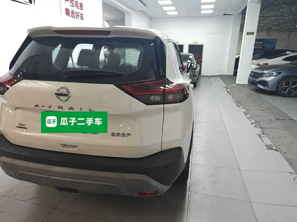 Nissan X-Trail — миниатюра 8