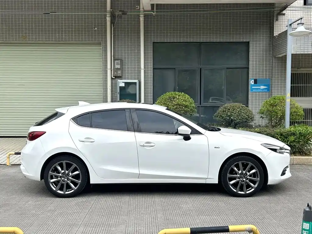 Mazda 3 Axela — миниатюра 5
