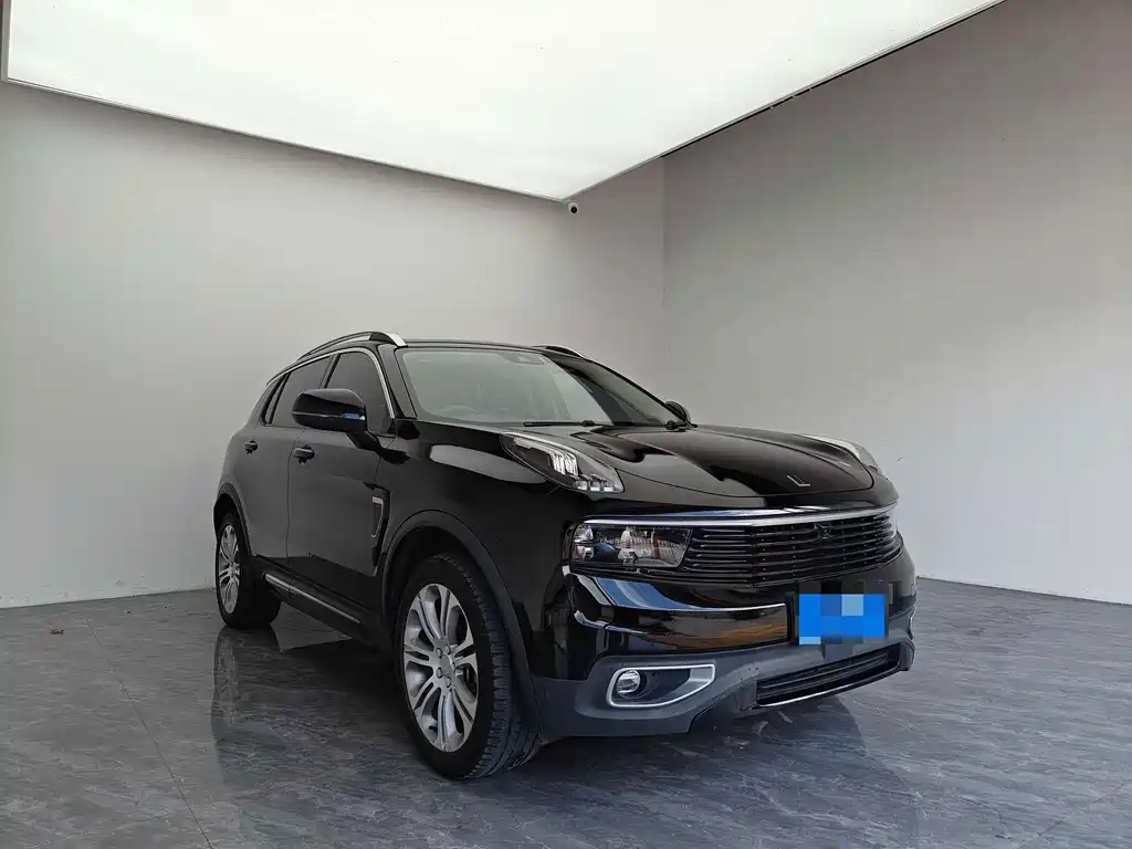 Lynk & Co 01 — миниатюра 3