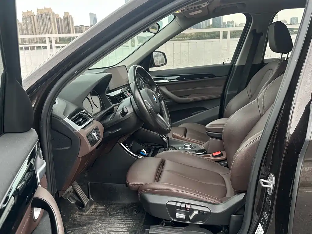BMW X1 - фото 4