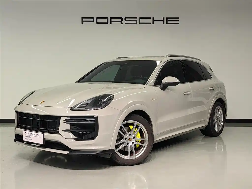 Porsche Cayenne Hybrid 2021