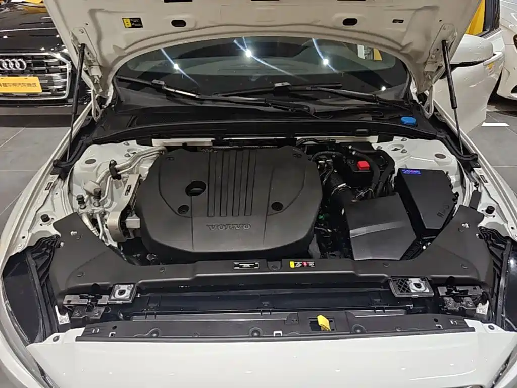 Volvo S60 — миниатюра 20
