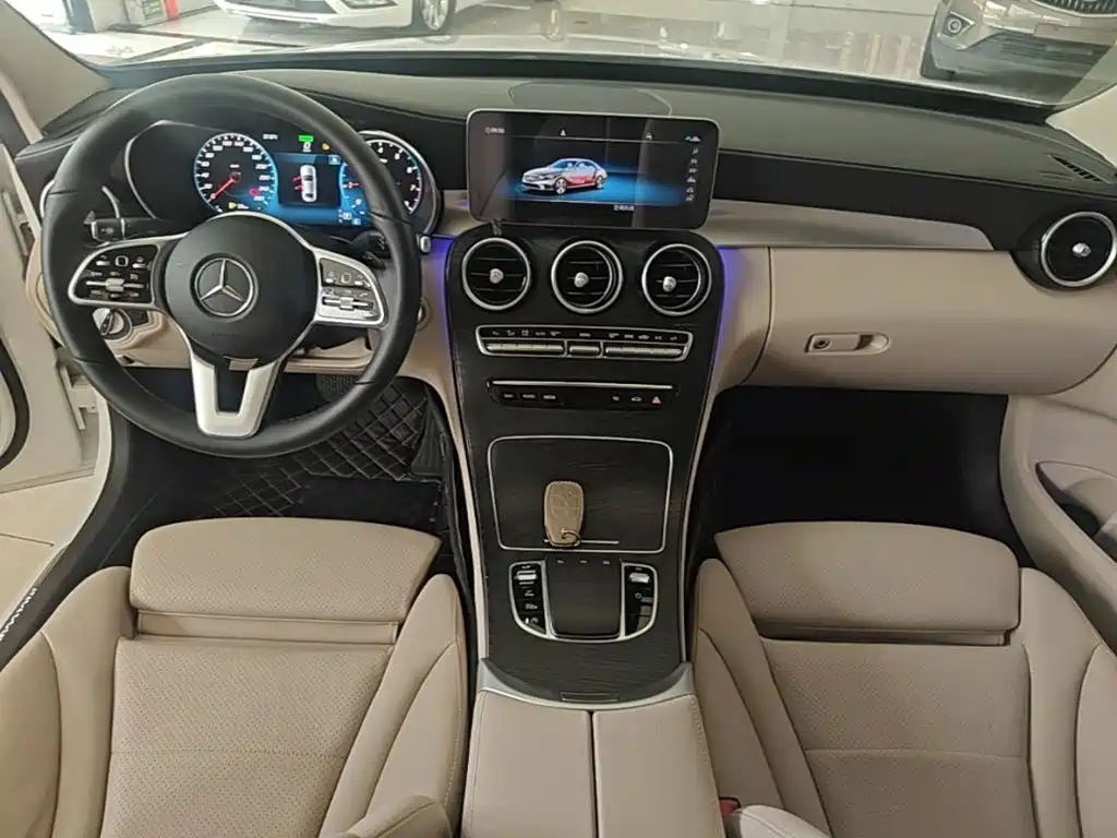 Mercedes-Benz C-Class — миниатюра 10