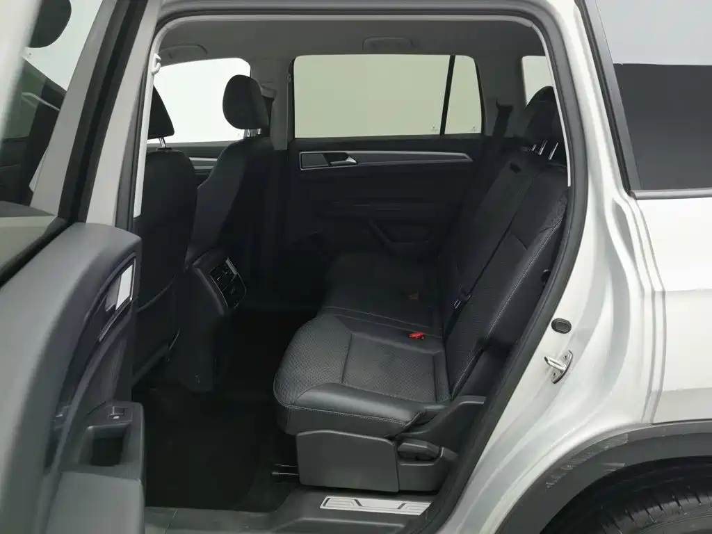 Volkswagen Teramont — миниатюра 15