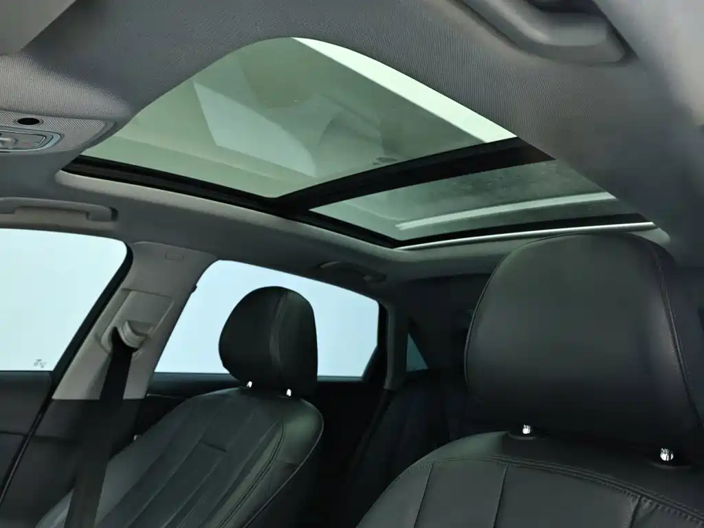 Audi A4L — миниатюра 13