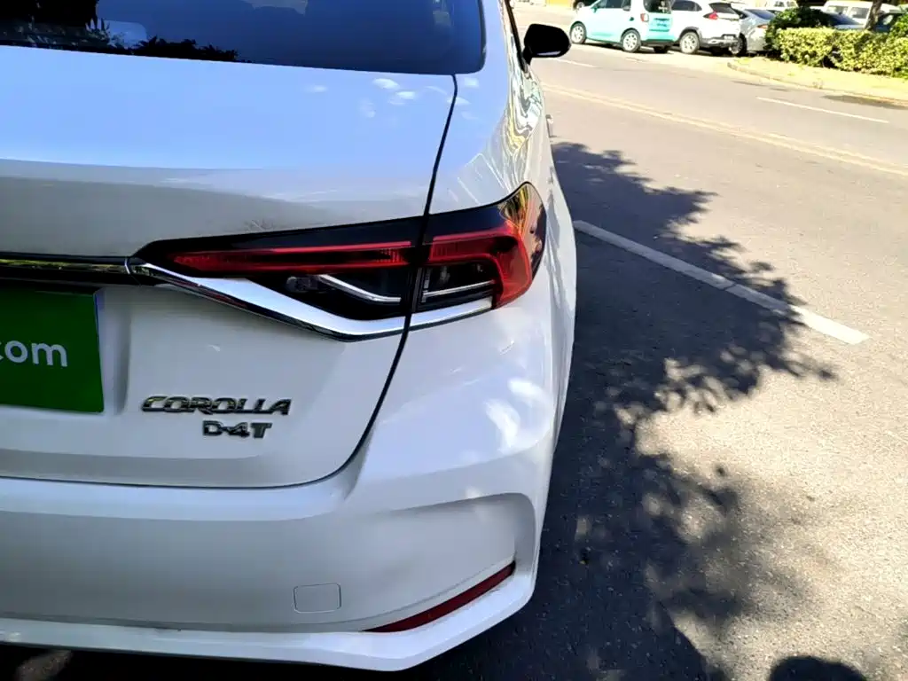 Toyota Corolla — миниатюра 8