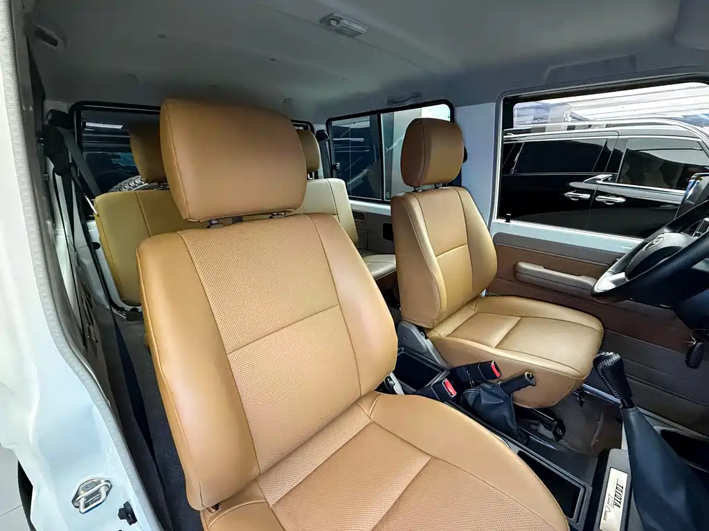 Toyota Land Cruiser — миниатюра 10