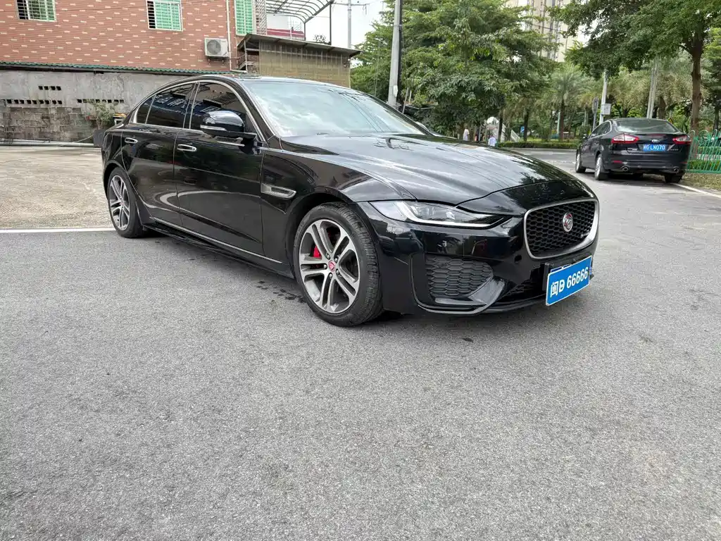 Jaguar XEL — миниатюра 3