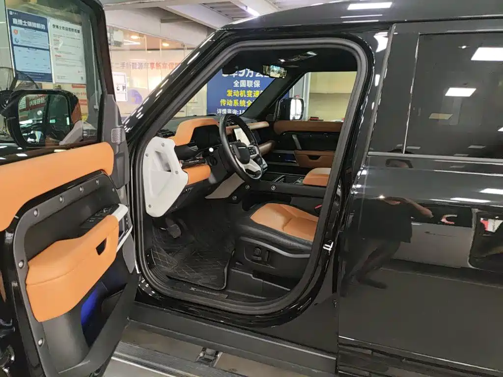 Land Rover Defender — миниатюра 2
