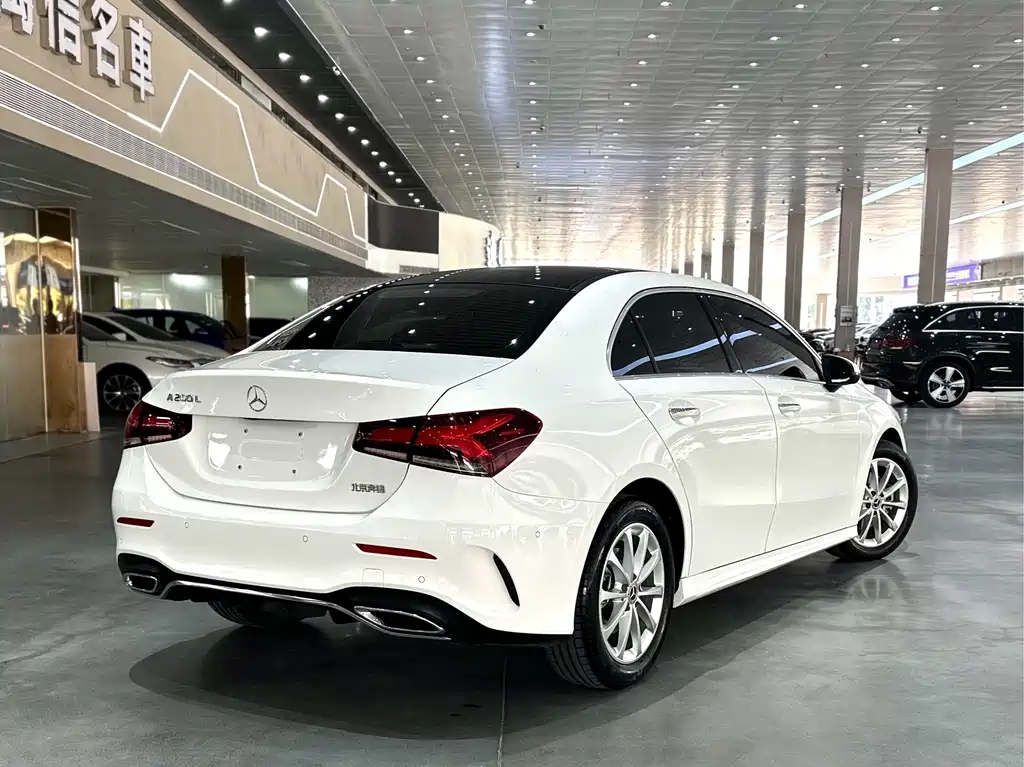 Mercedes-Benz A-Class — миниатюра 14