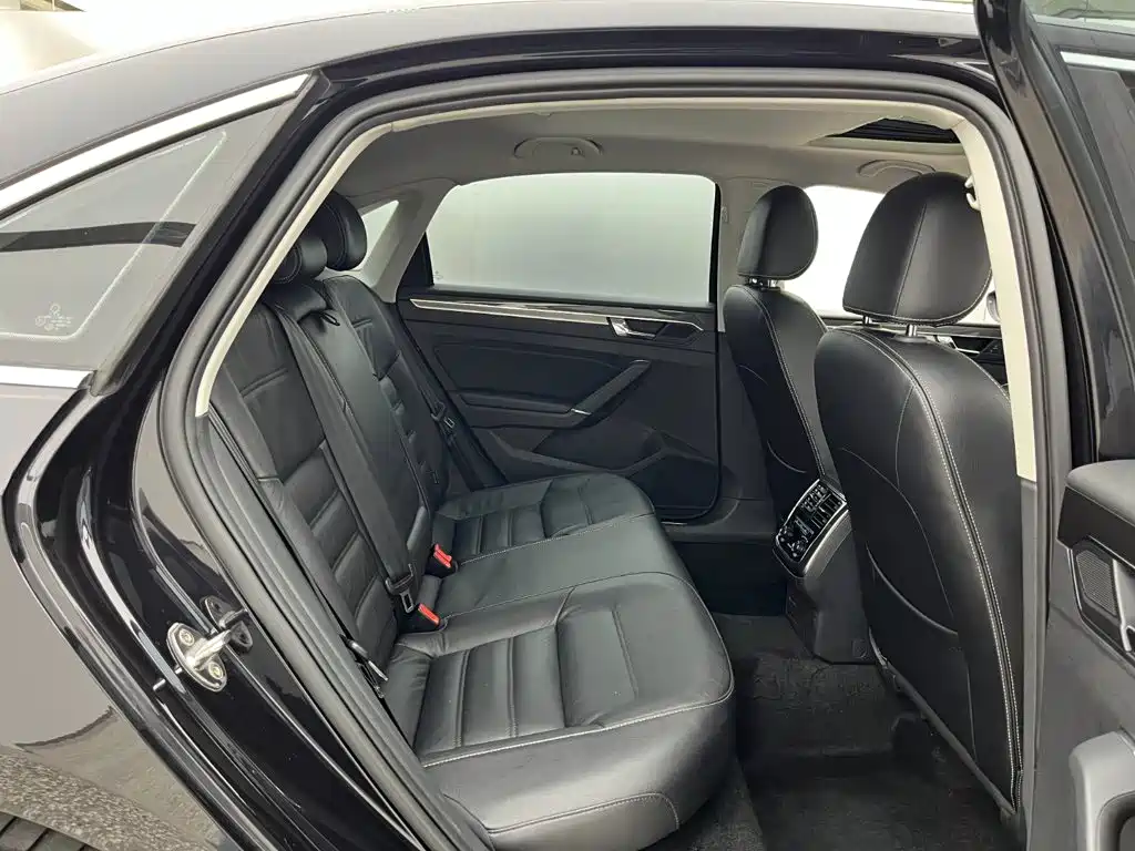 Volkswagen Passat — миниатюра 17