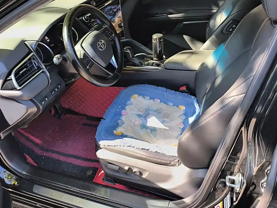 Toyota Camry — миниатюра 9