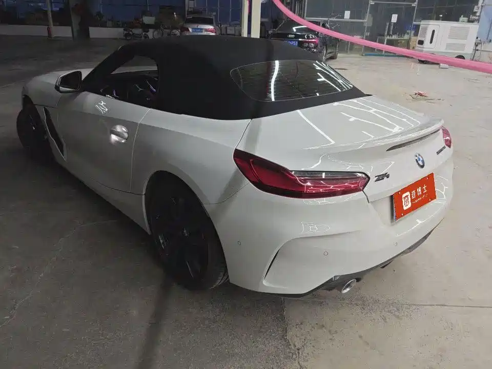 BMW Z4 — миниатюра 8