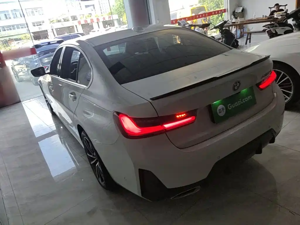 BMW 3 Series — миниатюра 5