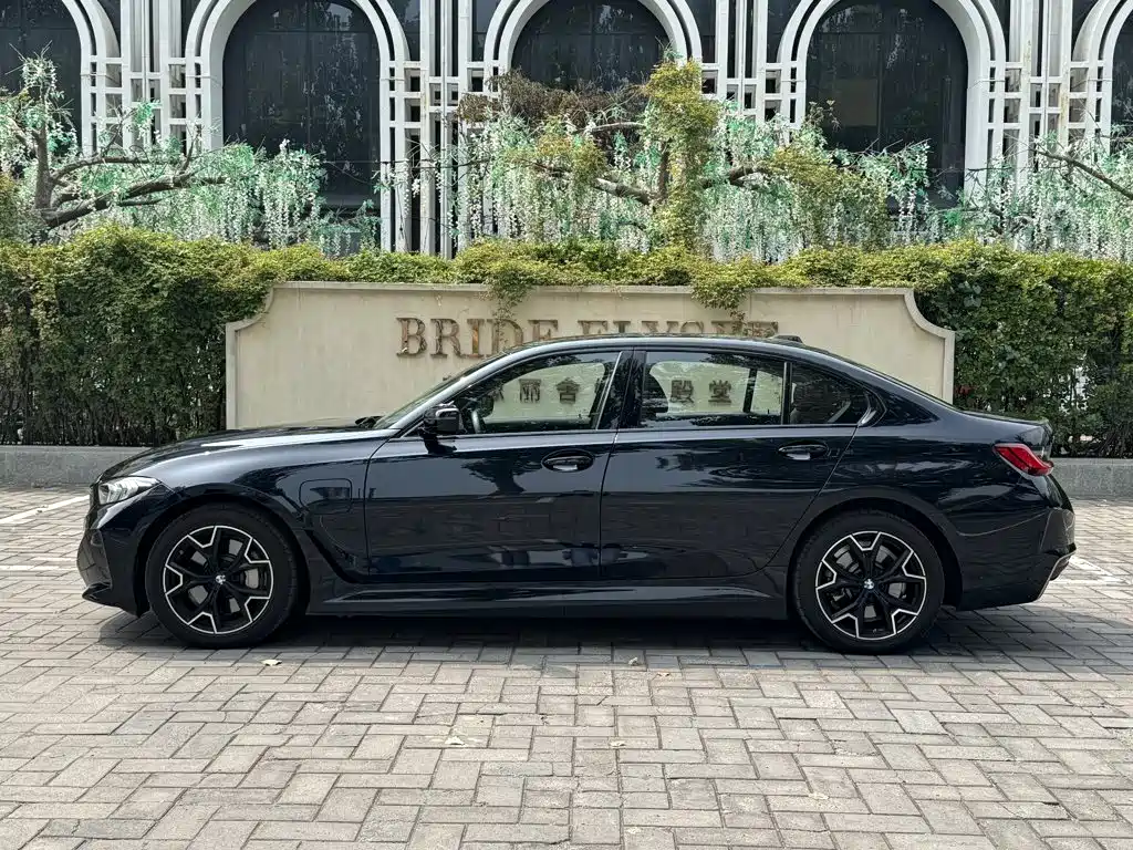 BMW i3 — миниатюра 8