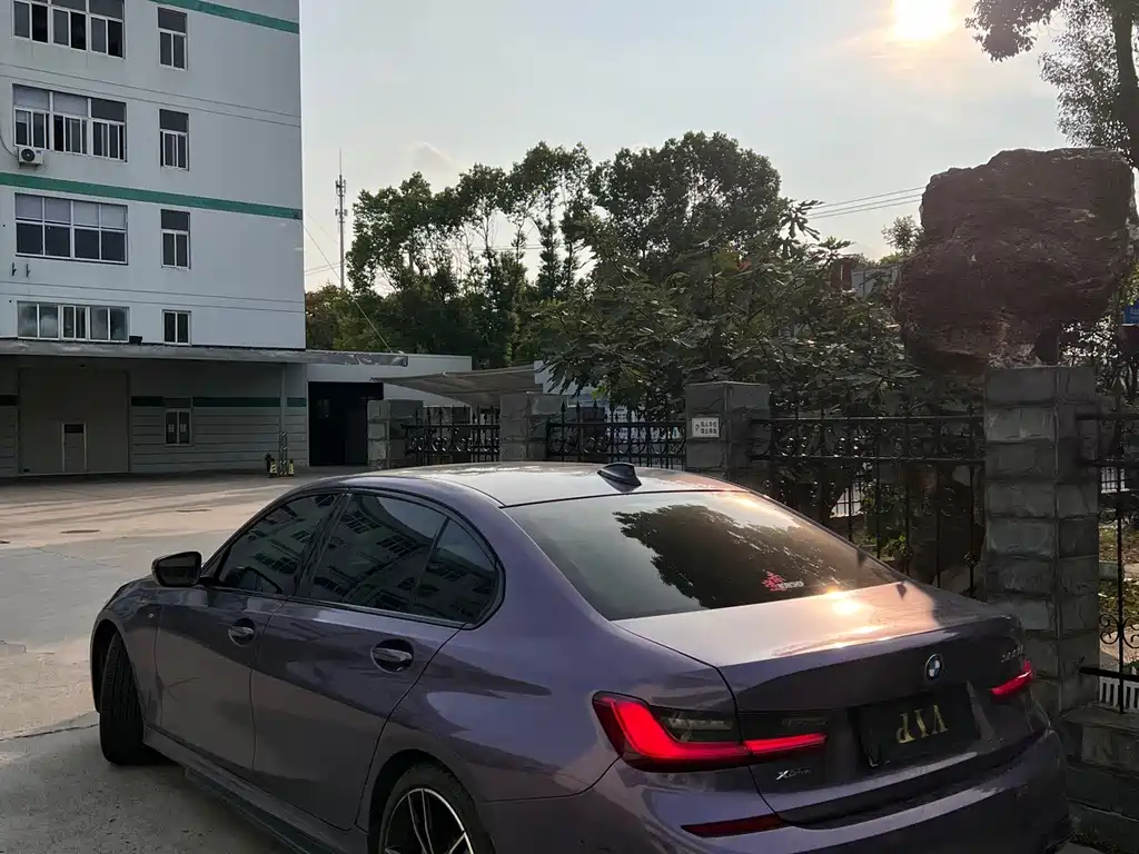 BMW 3 Series — миниатюра 4
