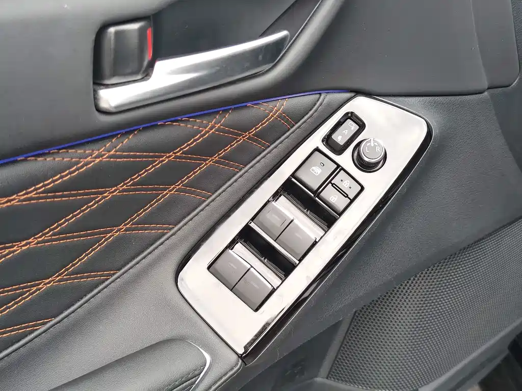 Toyota Avalon — миниатюра 14