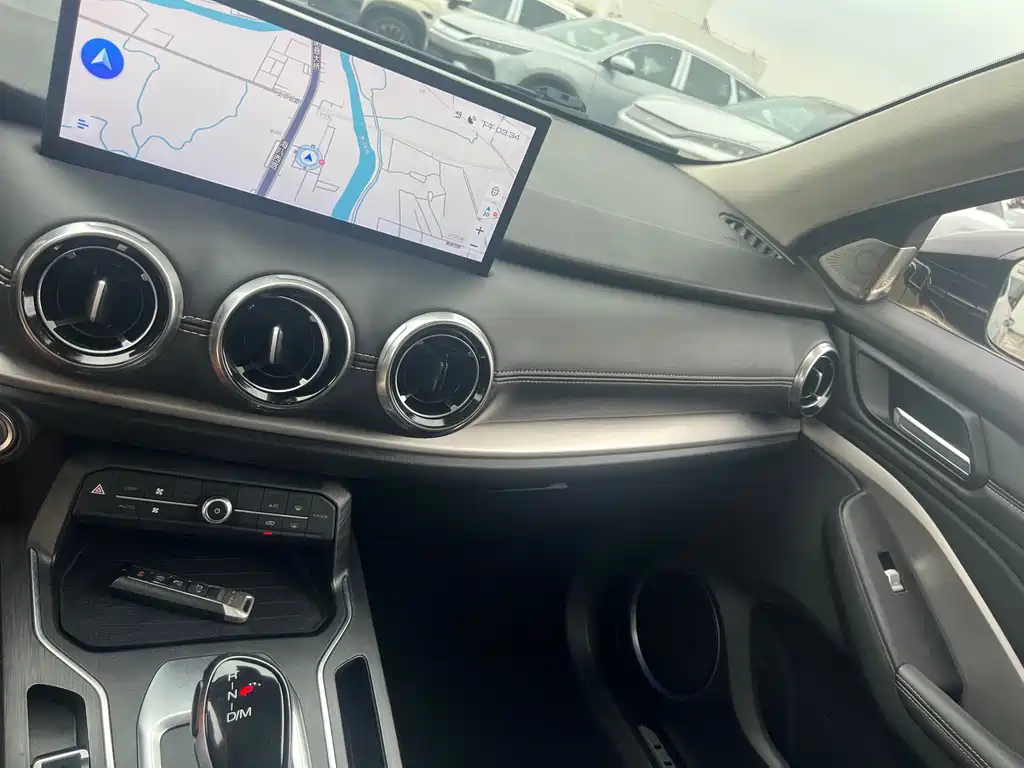 Wey Wey VV6 — миниатюра 8